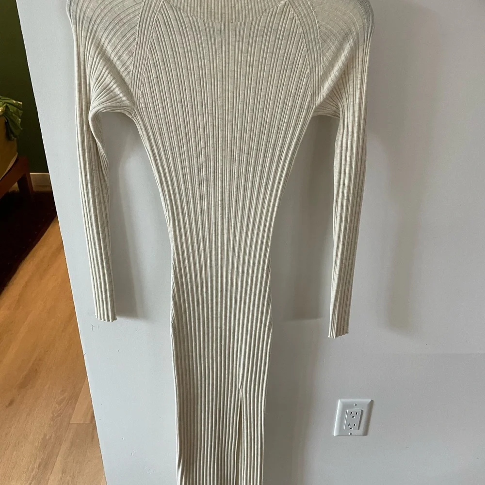 Aritzia Alchemy Dress - Picture 3 of 4